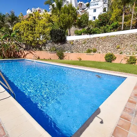 Apartment Casa Clara, 2 Bedroom With Communal Pool Hansonholiday