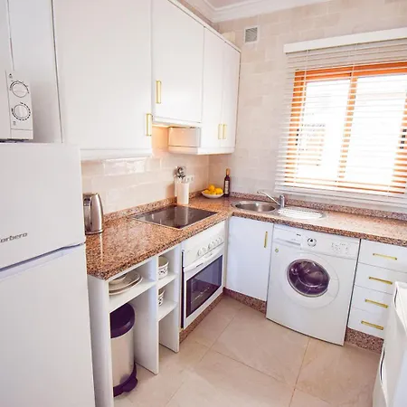 Apartment Casa Clara, 2 Bedroom With Communal Pool Hansonholiday Frigiliana