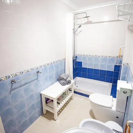 Casa Clara, 2 Bedroom With Communal Pool Hansonholiday Frigiliana